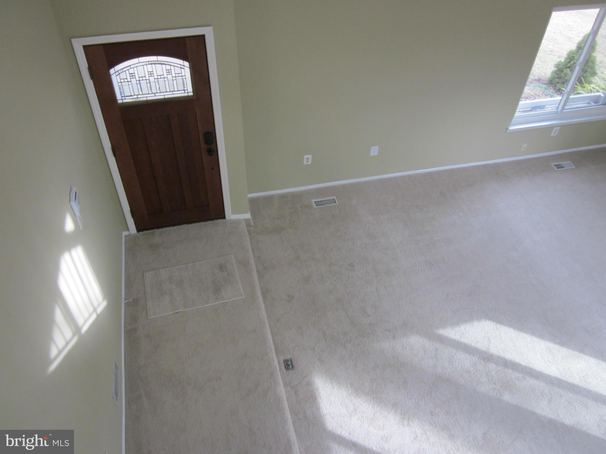 9105 Tulip Grove Road Gaithersburg, MD 20879 - Photo 2 of 20 View