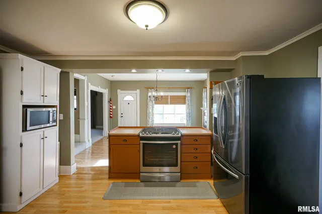 $94,900 | 304 North Lilac Street, Elmwood, IL 61529