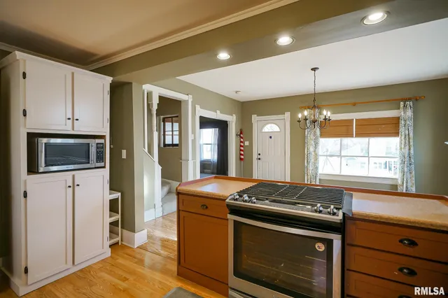 $94,900 | 304 North Lilac Street, Elmwood, IL 61529