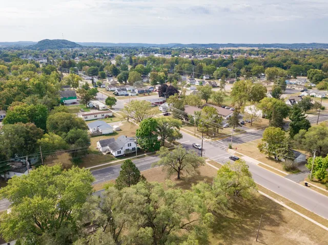 $17,900 | .3-acres Lincoln Street, Mauston, WI 53948