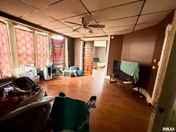 $89,500 | 1218 North 8th Street, Unit 2, Quincy, IL 62301
