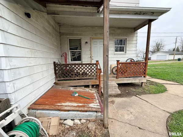 $89,500 | 1218 North 8th Street, Unit 2, Quincy, IL 62301