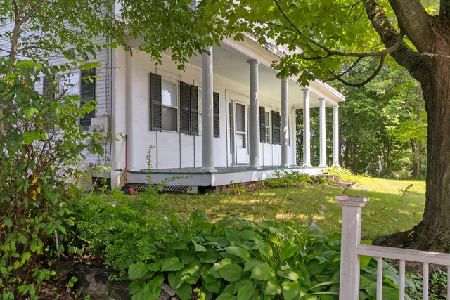 $649,000 | 83 Bath Road, Wiscasset, ME 04578