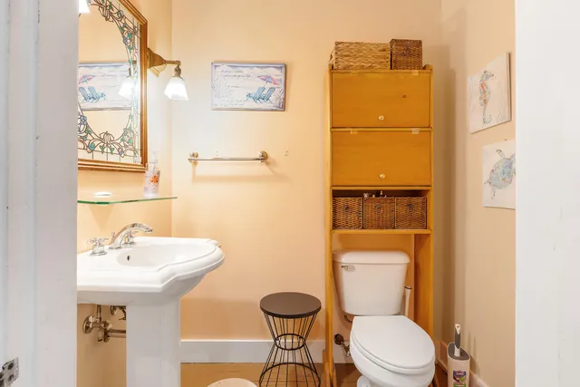 $649,000 | 83 Bath Road, Wiscasset, ME 04578