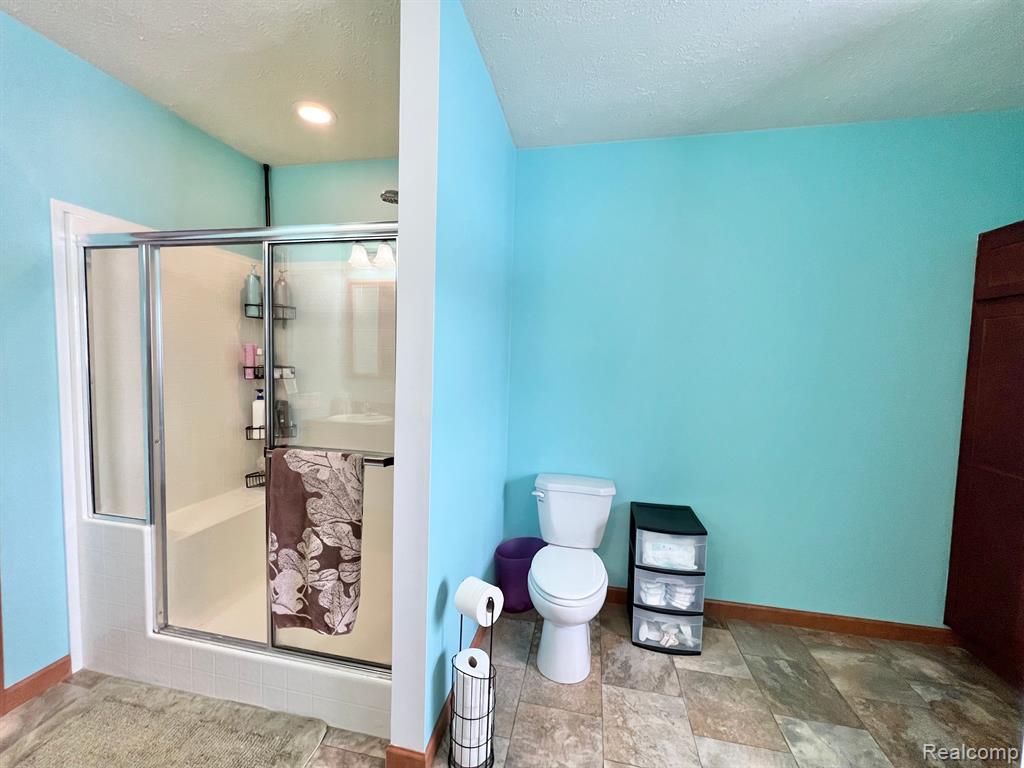 6021 State Road Fort Gratiot, MI 48059 - Photo 34 of 61