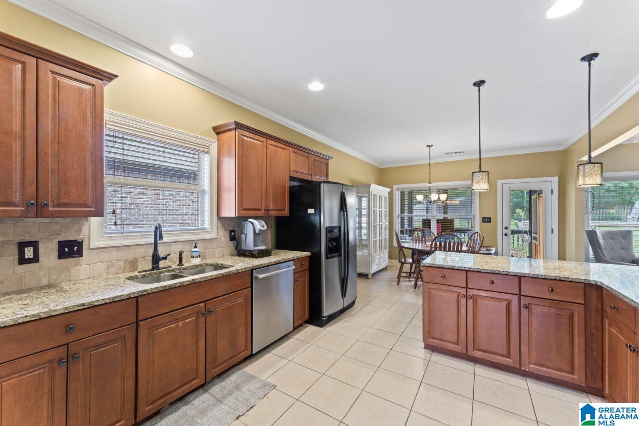 413 Heathersage Road Alabaster, AL 35114 - Photo 11 of 44