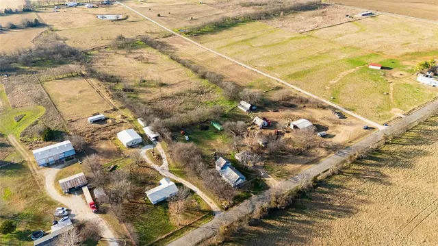 $550,000 | 717 North Pecan Crk Trail, Valley View, TX 76272