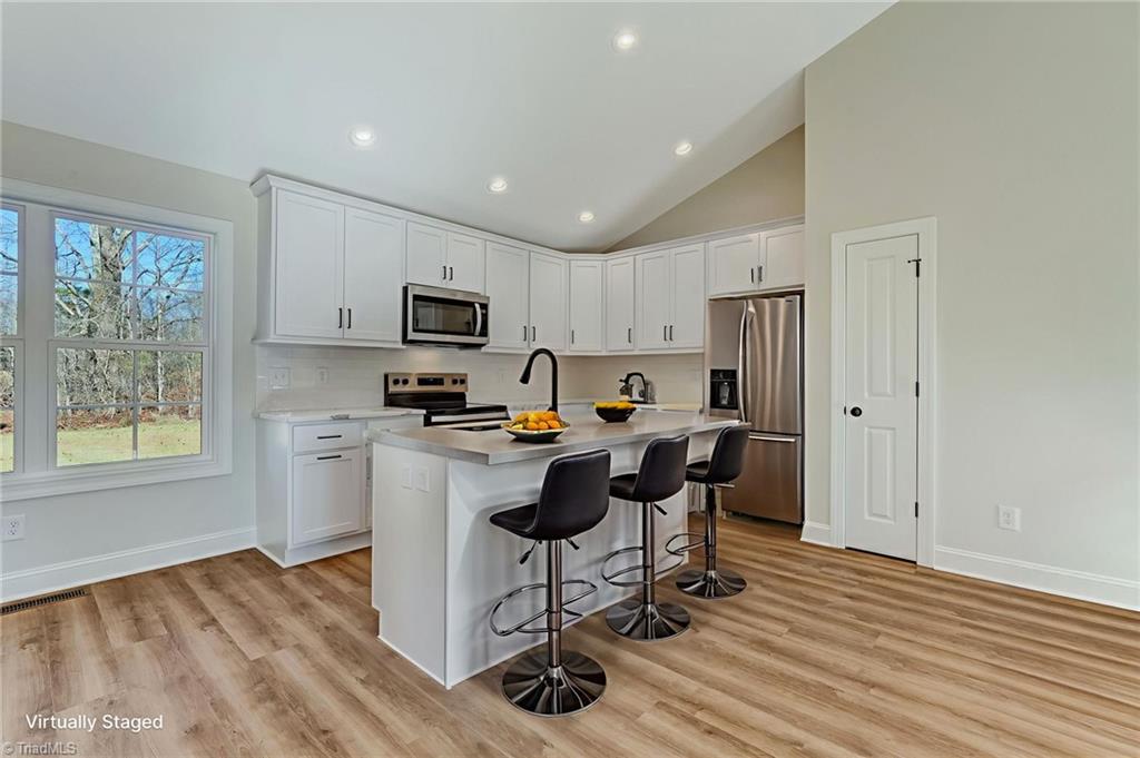 527 Grooms Road Reidsville, NC 27320 - Photo 13 of 38