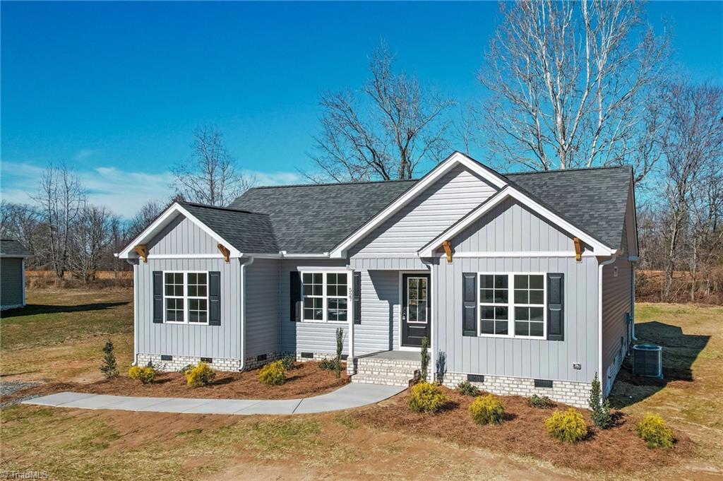 527 Grooms Road Reidsville, NC 27320 - Photo 2 of 38