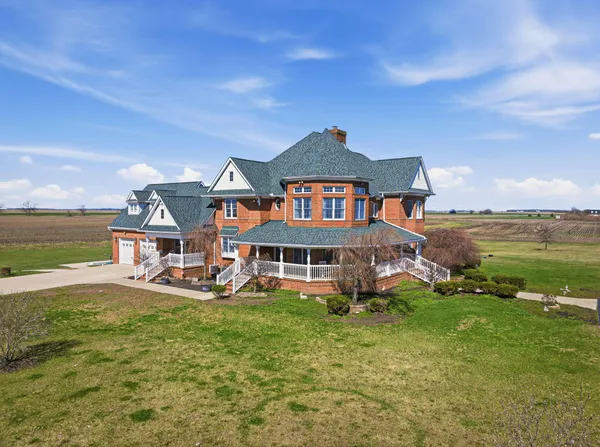$1,350,000 | 14380 Prairie Pike, South Solon, OH 43153