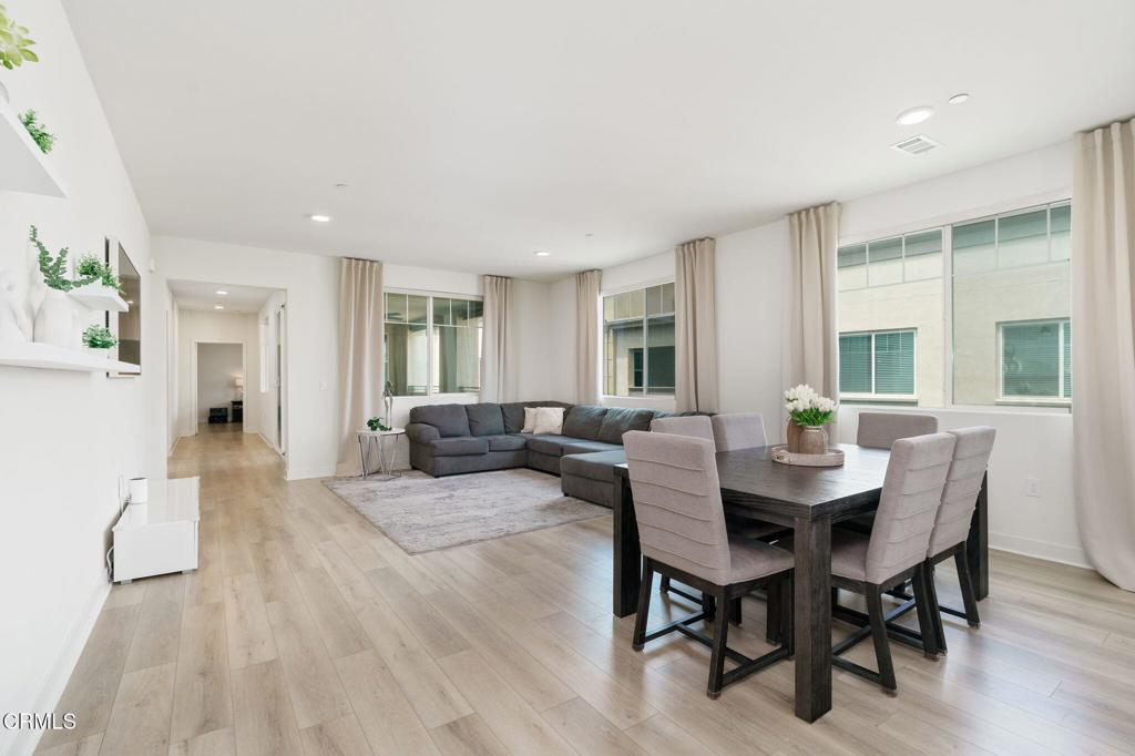 2850 Wagon Wheel Road, Unit 402 Oxnard, CA 93036 - Photo 11 of 31 2850_Wagon_Wheel_402-08