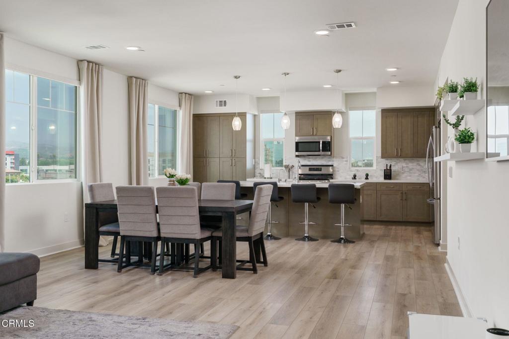 2850 Wagon Wheel Road, Unit 402 Oxnard, CA 93036 - Photo 9 of 31 2850_Wagon_Wheel_402-06