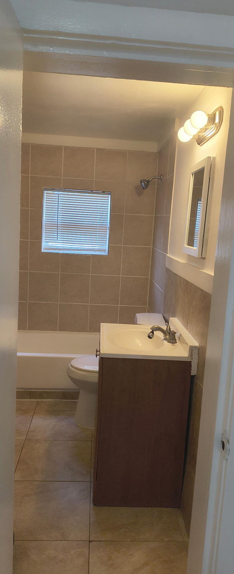 806 North 25th Street, Unit B Fort Pierce, FL 34947 - Photo 10 of 11 IMG_20260304_132435