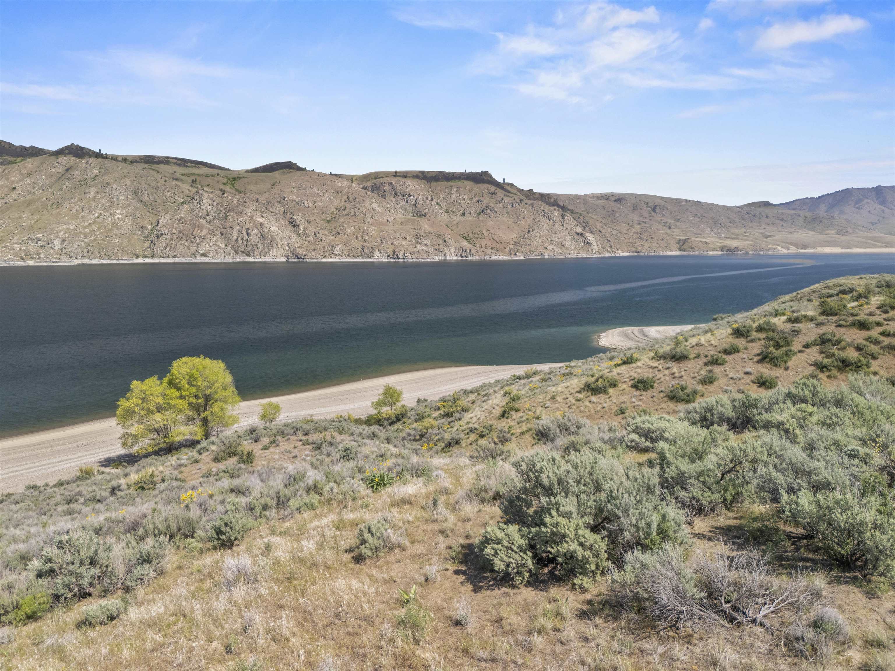 4005 East Plum Point Road Grand Coulee, WA 99133 - Photo 12 of 14