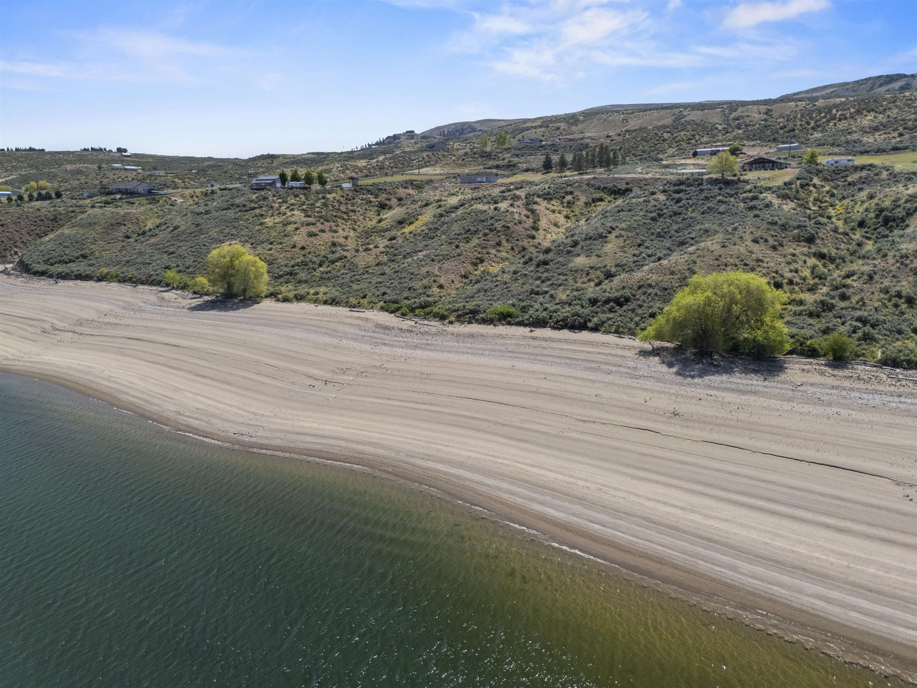 4005 East Plum Point Road Grand Coulee, WA 99133 - Photo 10 of 14