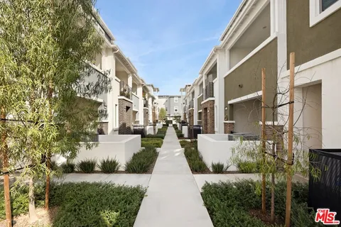 $729,000 | 1716 Cayton Loop, West Covina, CA 91790