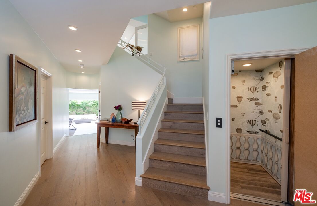 129 Channel Pointe Court Marina del Rey, CA 90292 - Photo 7 of 49