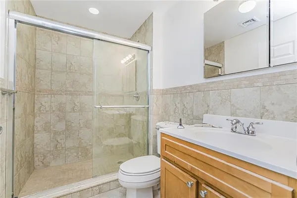 $939,000 | 8405 19th Avenue, Unit 1B | Van Pelt Manor