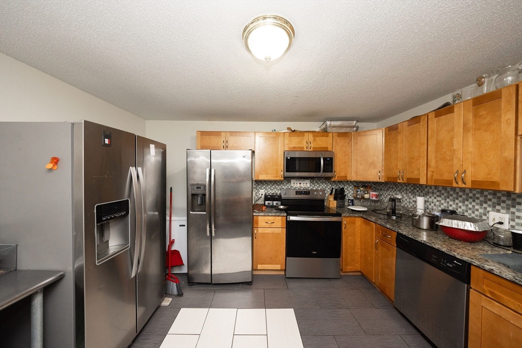 10 Wrentham Road, Unit 102 Worcester, MA 01602 - Photo 10 of 40 Gallery Image 10