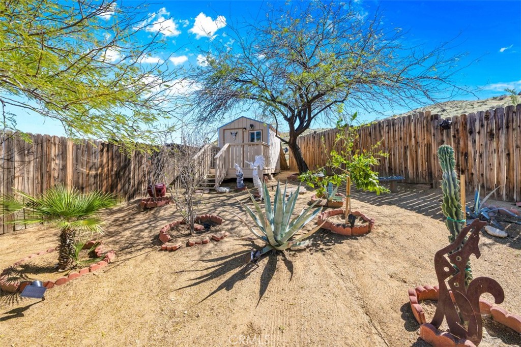49399 Conejo Road Morongo Valley, CA 92256 - Photo 37 of 57 Backyard