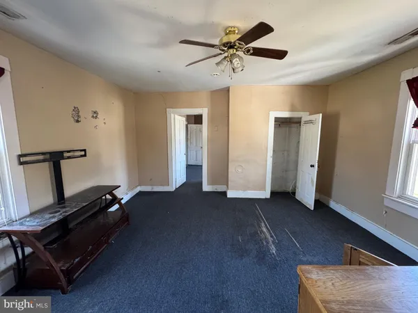 a view of room with workspace