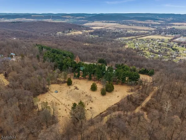 $1,200,000 | 201 Lows Hollow Road, Stewartsville, NJ 08886