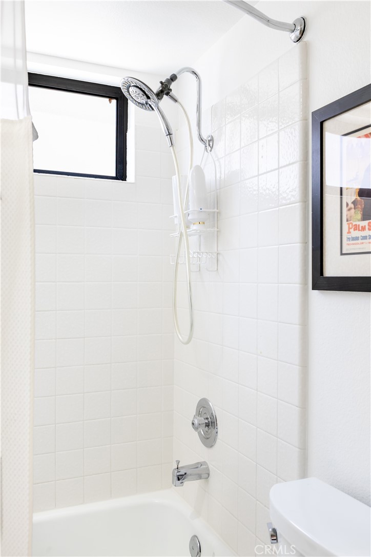 40657 Preston Trail Palm Desert, CA 92211 - Photo 23 of 46 a bathroom with a bath tub and a shower