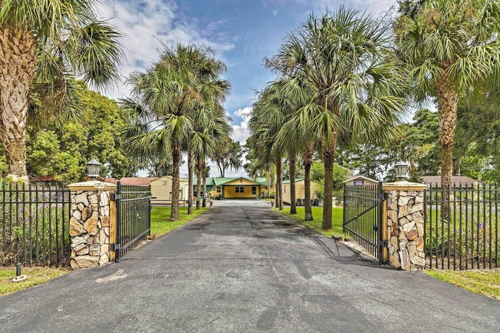 7599 West Riverbend Road Dunnellon, FL 34433 - Photo 1 of 1 Gallery Image 1