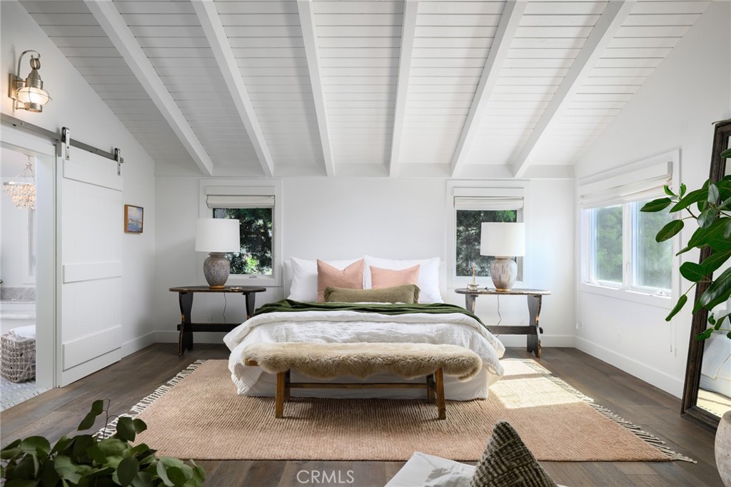 519 Signal Road Newport Beach, CA 92663 - Photo 11 of 24 Photos may not represent current staging.