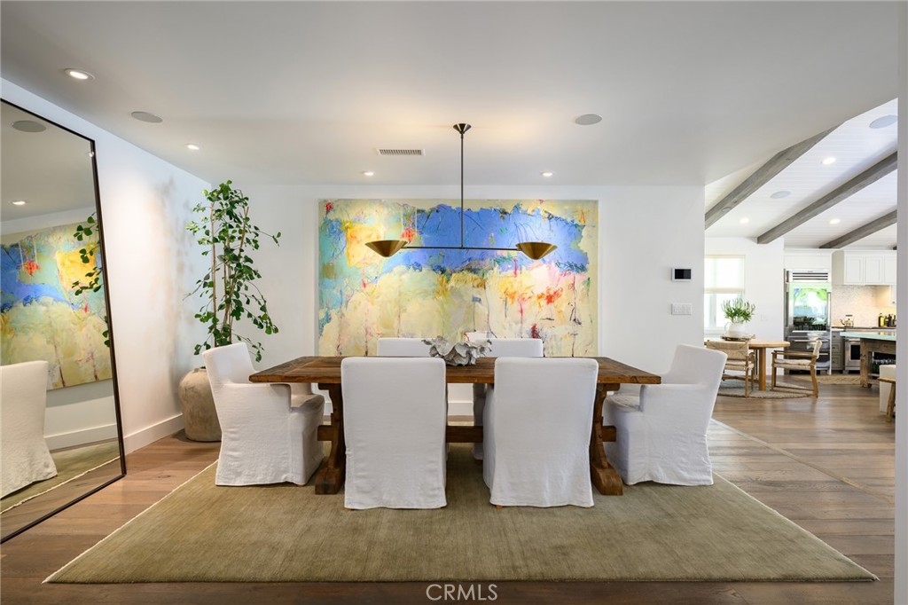 519 Signal Road Newport Beach, CA 92663 - Photo 4 of 24 Photos may not represent current staging.