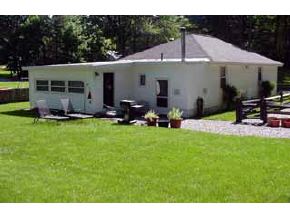 13 Dennison Road Salem, NH 03079 - Photo 2 of 3