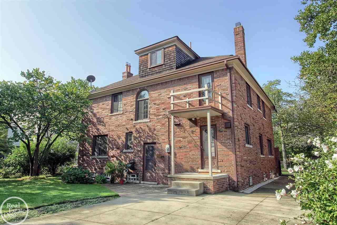 1170 Harvard Road Grosse Pointe, MI 48230 - Photo 29 of 30 31335087-29.JPG