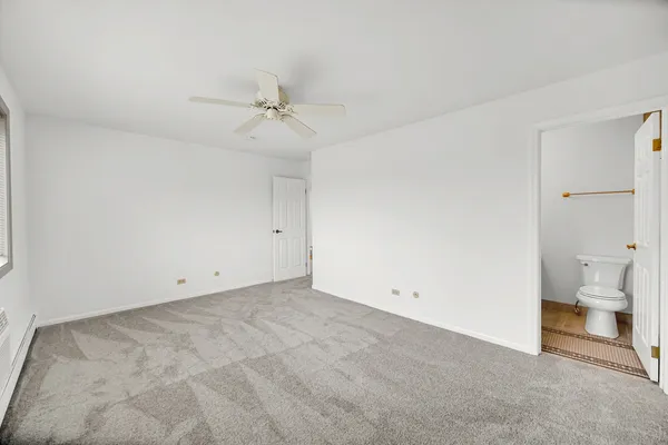$239,000 | 4731 St Joseph Creek Road, Unit 4E, Lisle, IL 60532