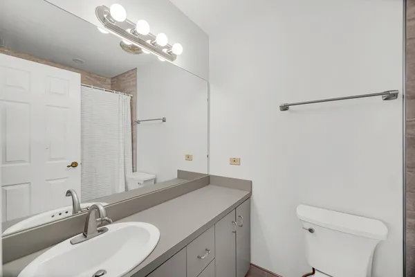 $239,000 | 4731 St Joseph Creek Road, Unit 4E, Lisle, IL 60532