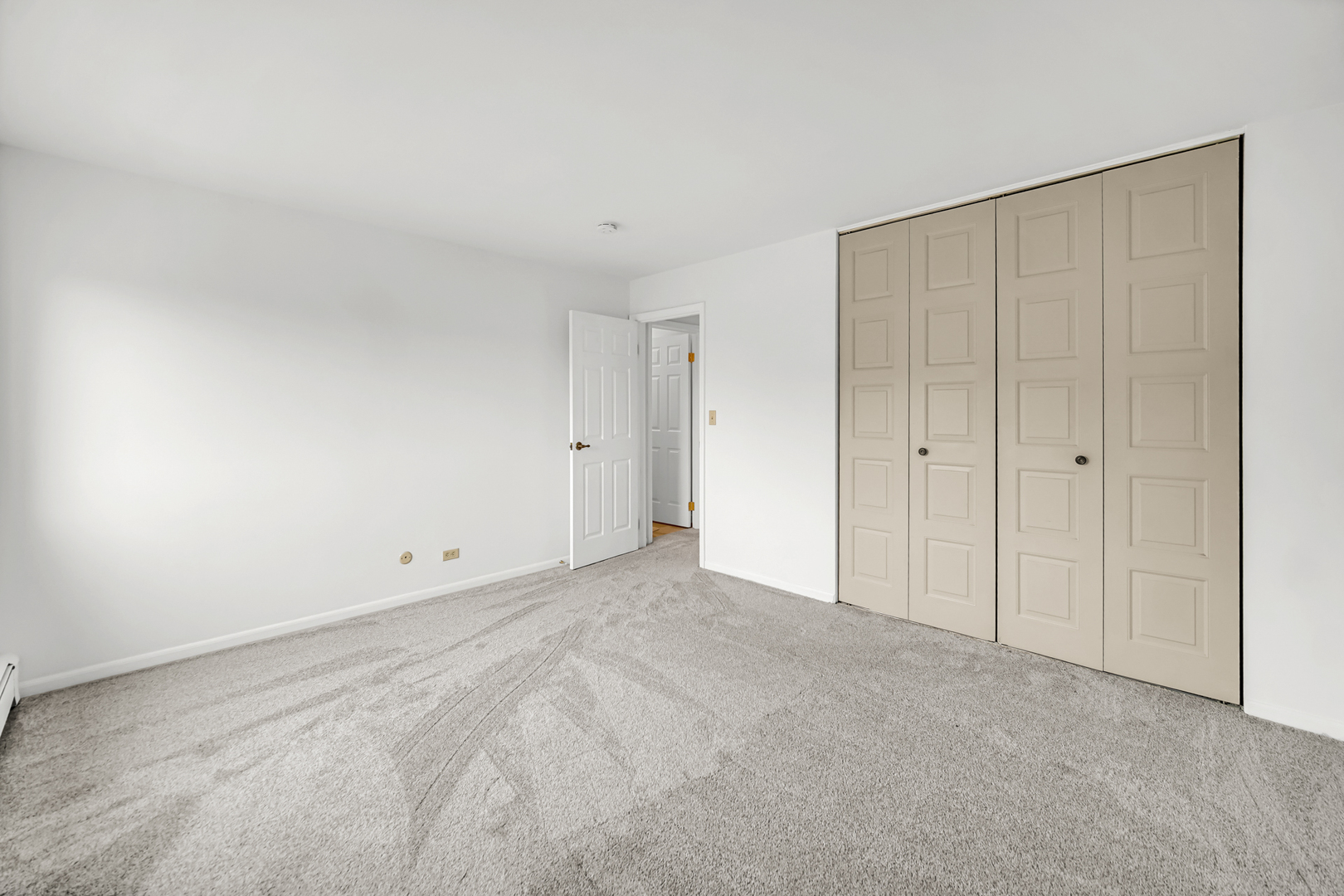 4731 St Joseph Creek Road, Unit 4E Lisle, IL 60532 - Photo 16 of 21