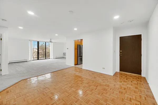 $239,000 | 4731 St Joseph Creek Road, Unit 4E, Lisle, IL 60532