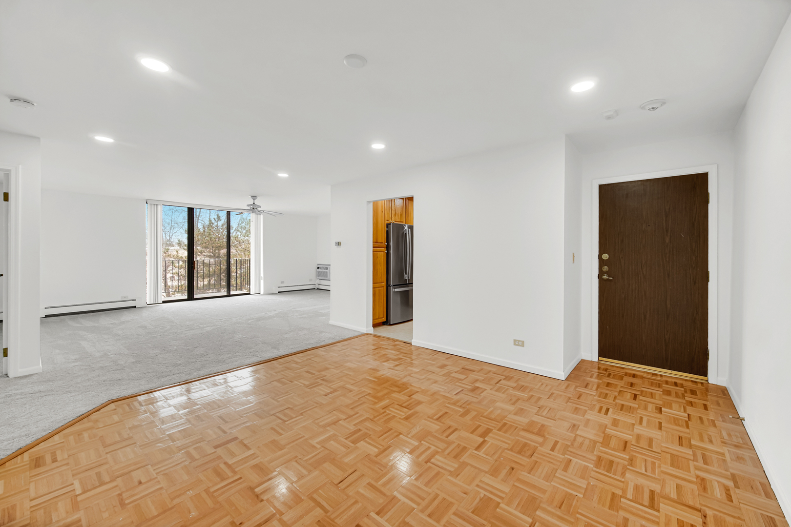 4731 St Joseph Creek Road, Unit 4E Lisle, IL 60532 - Photo 3 of 21