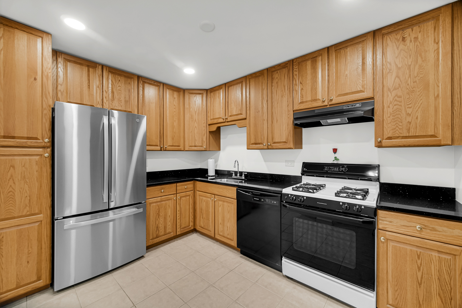 4731 St Joseph Creek Road, Unit 4E Lisle, IL 60532 - Photo 8 of 21