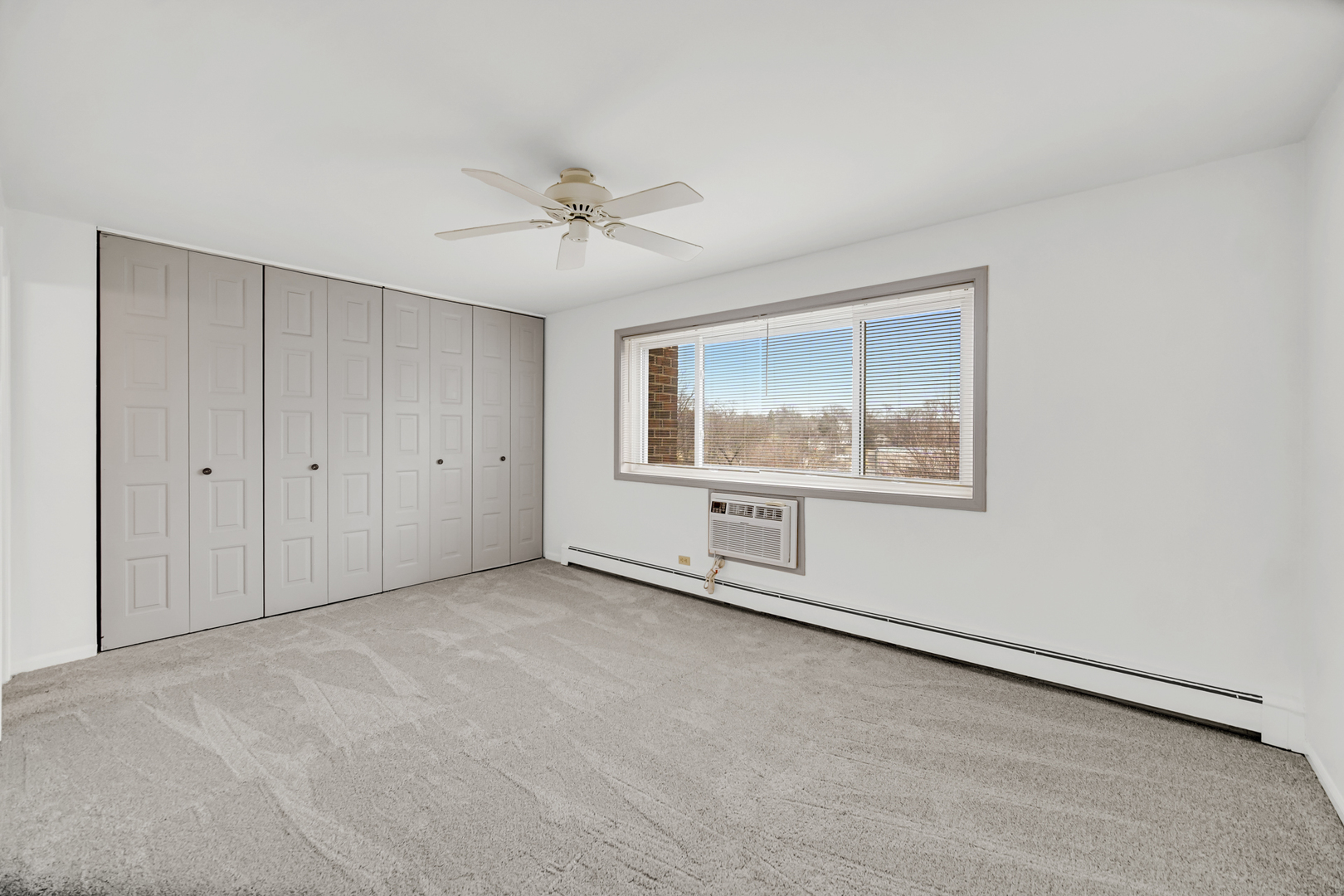 4731 St Joseph Creek Road, Unit 4E Lisle, IL 60532 - Photo 10 of 21