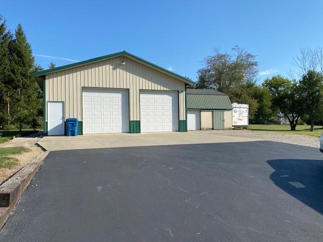 2851 Davis Road Indianapolis, IN 46239 - Photo 3 of 25 Gallery Image 3