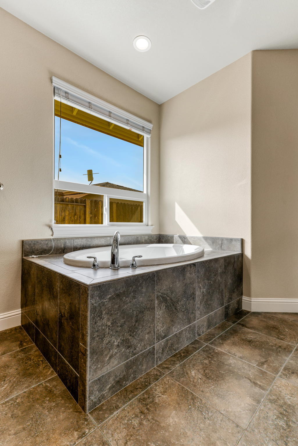 3355 Hotlam Road Redding, CA 96002 - Photo 18 of 28 35-web-or-mls-8K3A0269