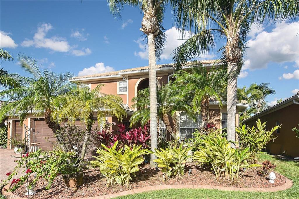 12421 Rock Ridge Lane Fort Myers, FL 33913 - Photo 2 of 50 a picture of a flower