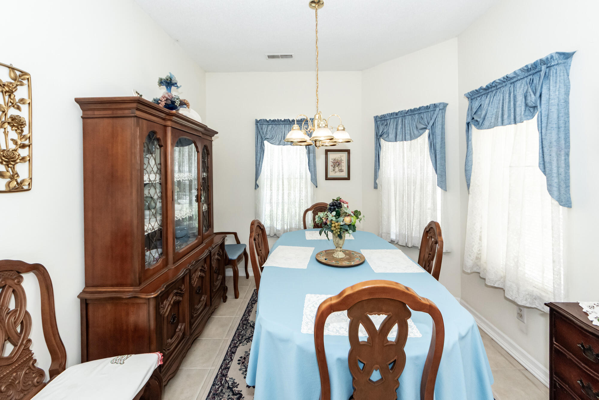 117 Coventry Road Summerville, SC 29486 - Photo 7 of 30 07