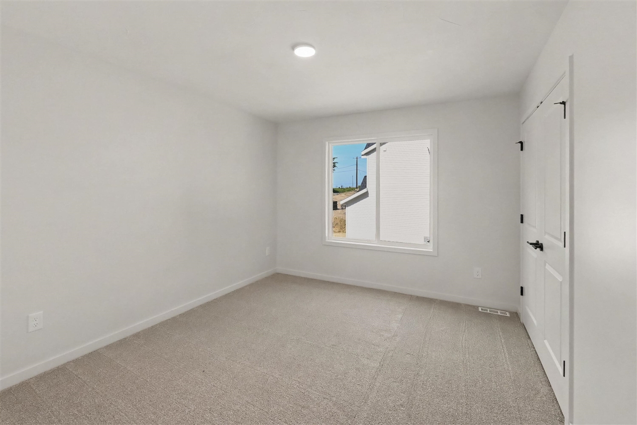 1480 West Valley Road Lansing, MI 48906 - Photo 17 of 32 Gallery Image 17