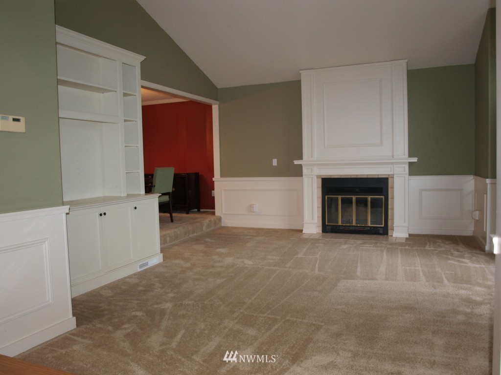 18213 154th Place Southeast Renton, WA 98058 - Photo 2 of 15 Gallery Image 2