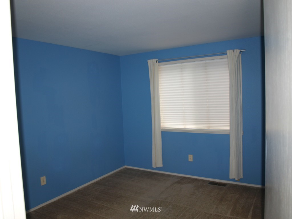 18213 154th Place Southeast Renton, WA 98058 - Photo 12 of 15 Gallery Image 12