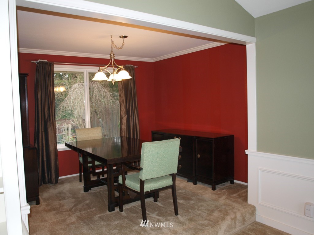18213 154th Place Southeast Renton, WA 98058 - Photo 4 of 15 Gallery Image 4