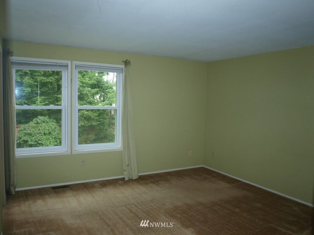 18213 154th Place Southeast Renton, WA 98058 - Photo 10 of 15 Gallery Image 10