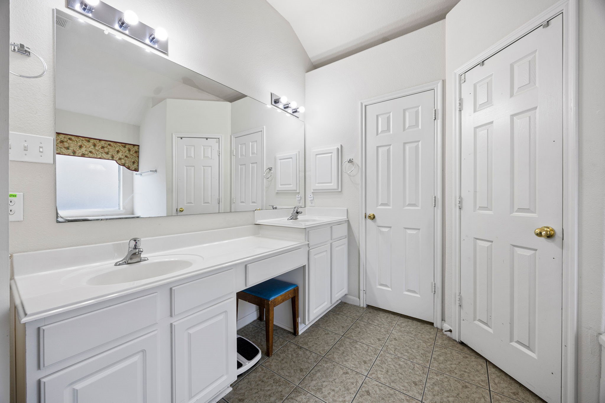 2 Gilded Crest Court Spring, TX 77382 - Photo 24 of 38