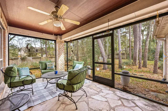 $469,000 | 2 Gilded Crest Court, Spring, TX 77382